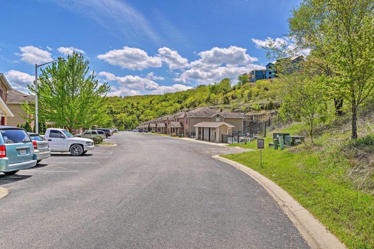 Cozy Branson Condo With Balcony And Mountain Views Exterior foto